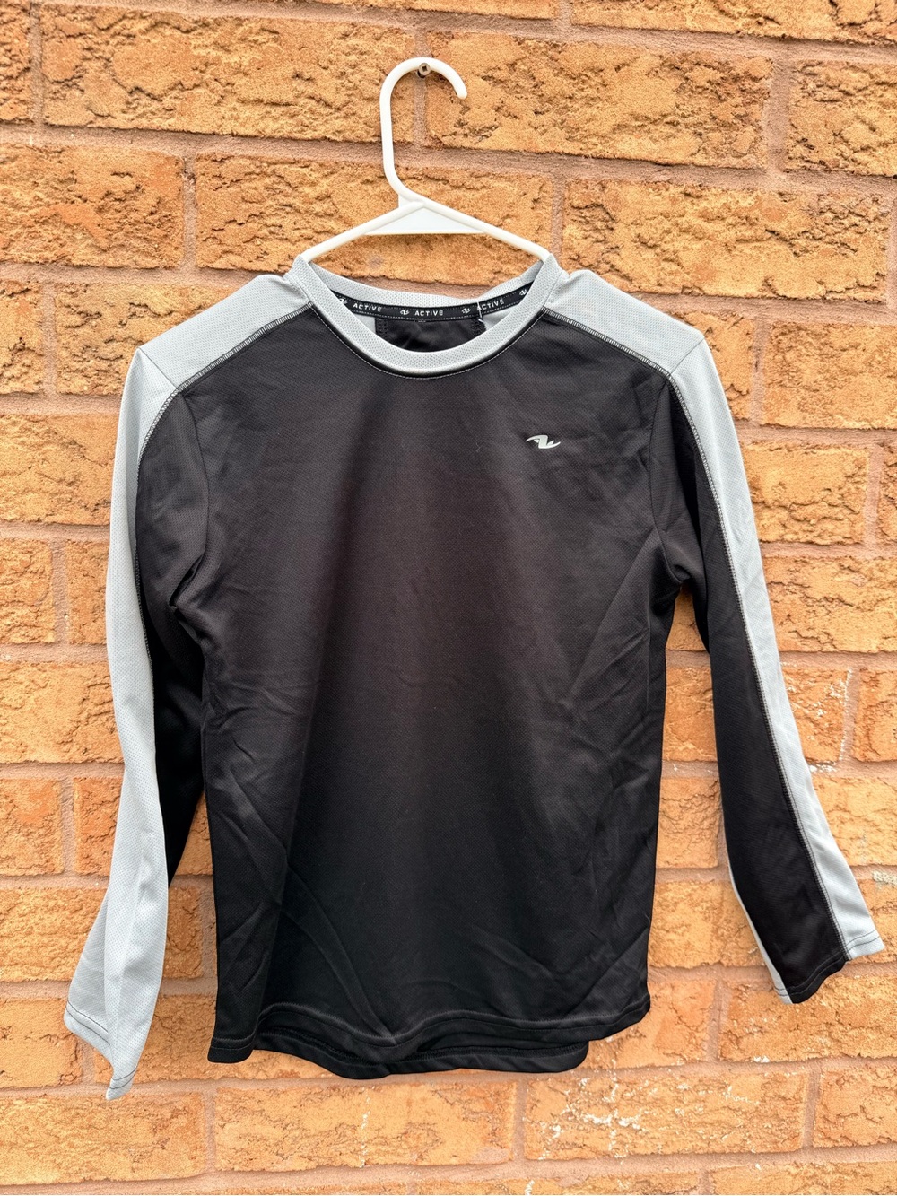 10/$25 • Athletic Works Long Sleeve Active Ringer Tee